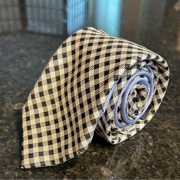 TOMMY HILFIGER Silk Tie • Black & White Plaid Blade • Blue Tail - Picture 2 of 8